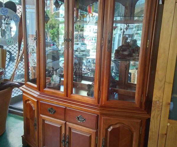 Mueble vitrina-1