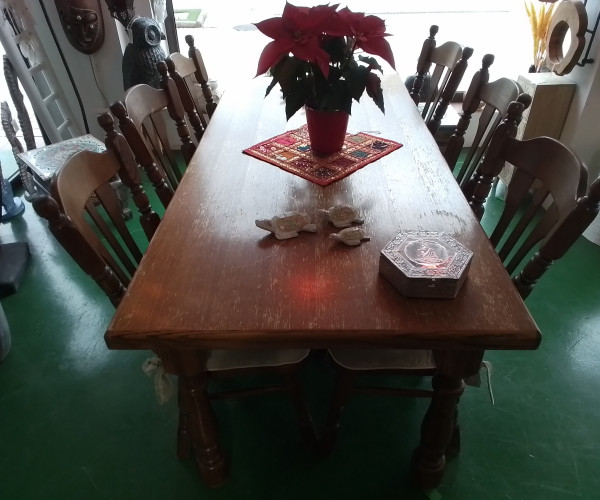 Conjunto mesa y sillas-1